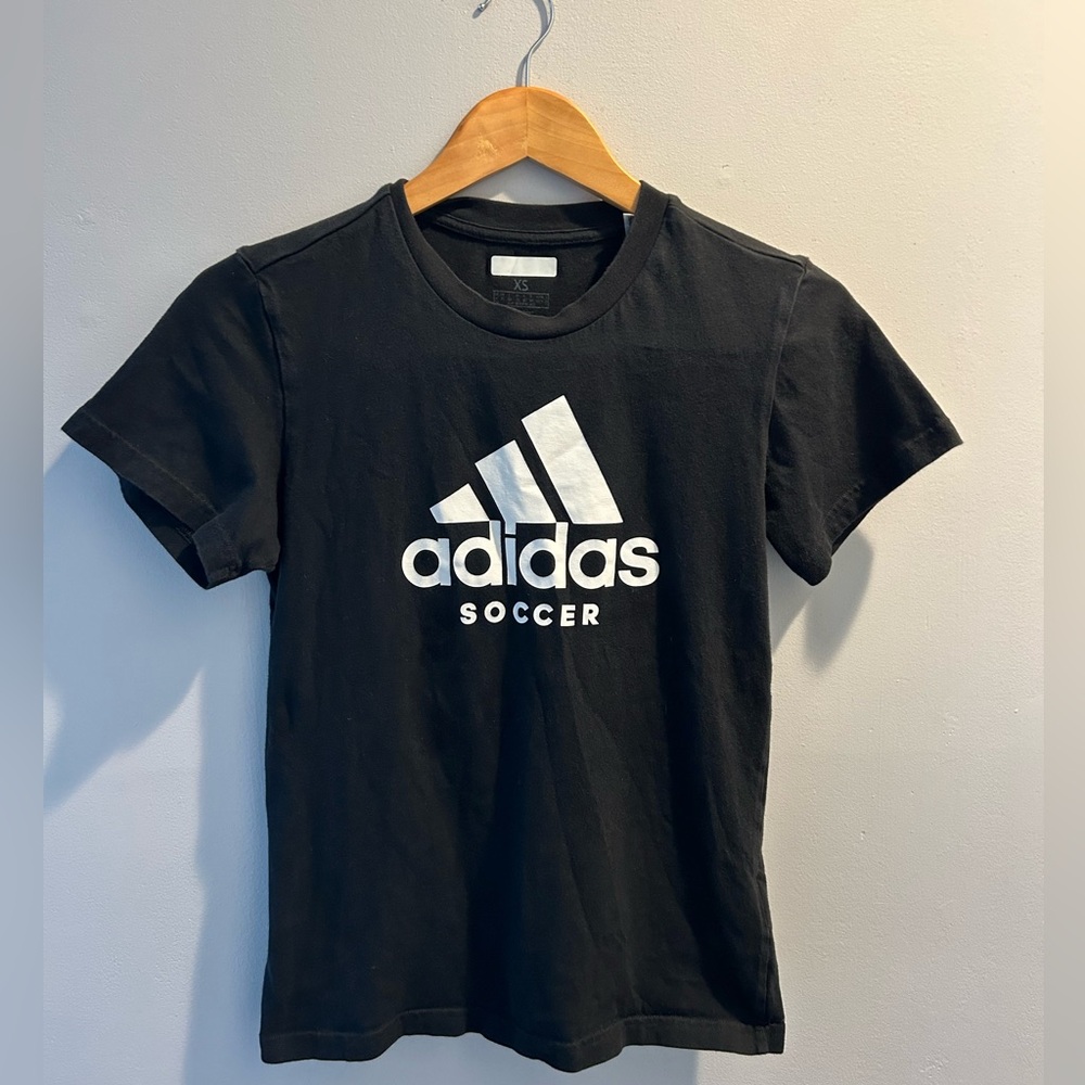 Boys Adidas Soccer short sleeve t-shirt.  Black size XS.